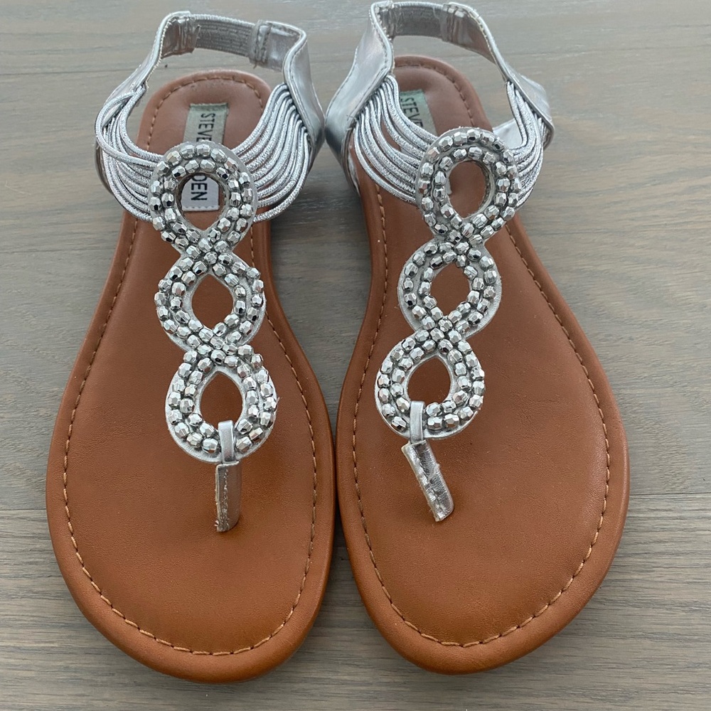 Girl’s Steve Madden Silver and Brown Sandals with Ornate Straps